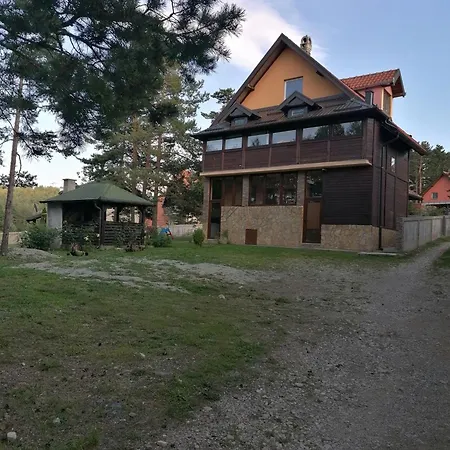 Tara Bozic בית הארחה *