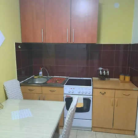 Tara Bozic בית הארחה קאלודיירסקה בארה