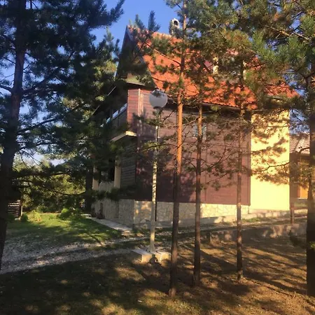 Tara Bozic בית הארחה